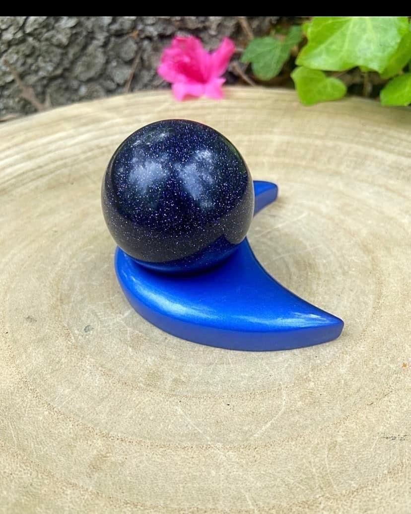 Blue Resin Moon Sphere Holder