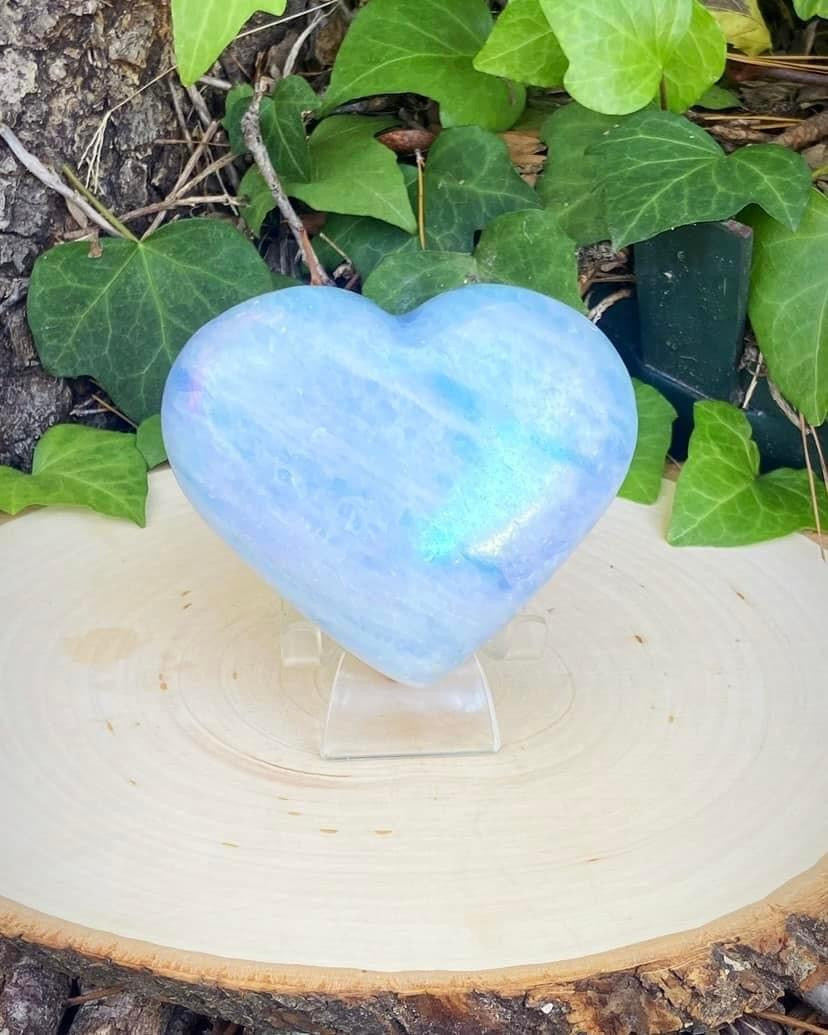 Aura Celestite Heart