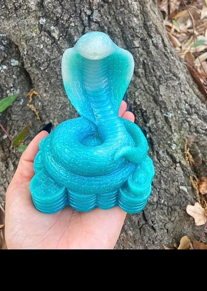 Glow Stone Snake Sphere Stand