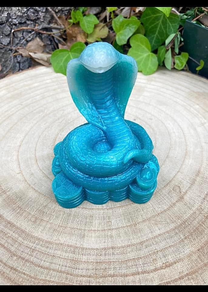 Glow Stone Snake Sphere Stand