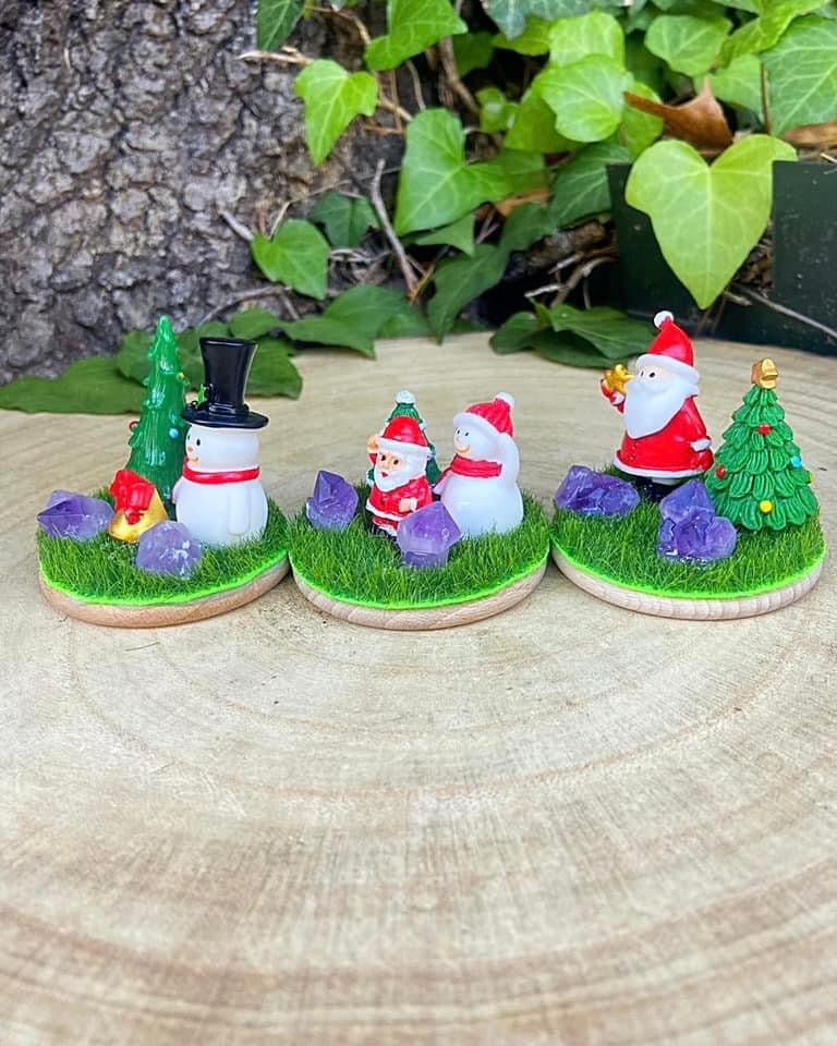 Amethyst Santa Stands