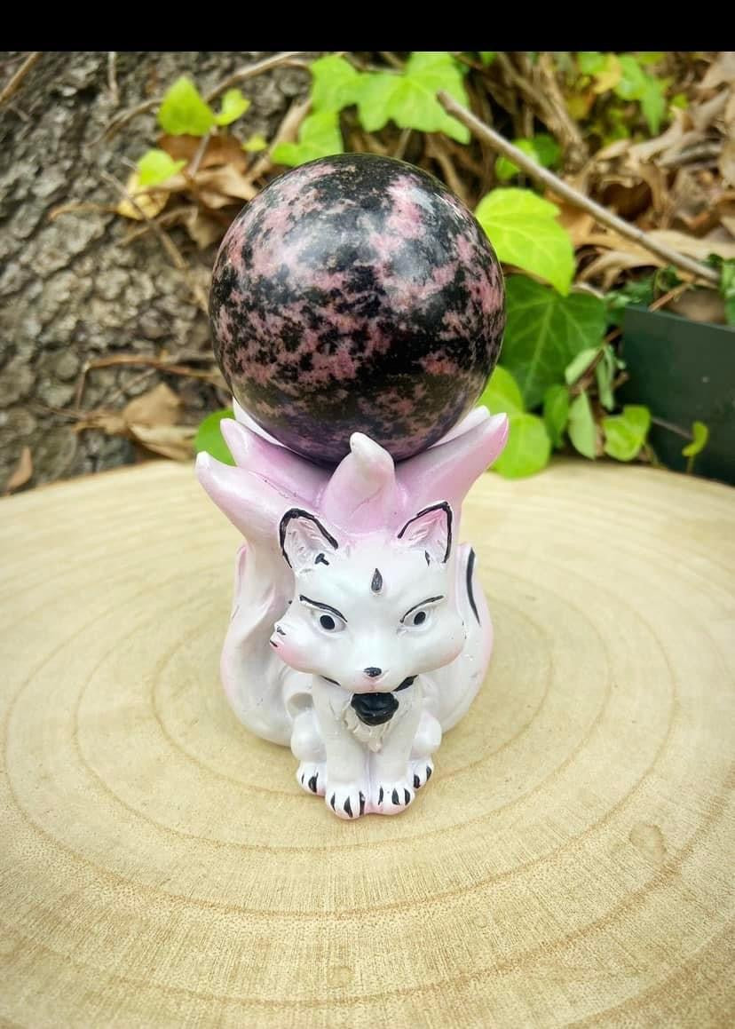 Fox Sphere Stand