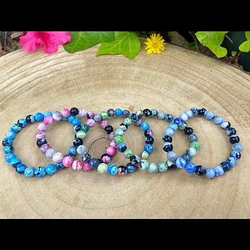 Dyed Orca Agate Bracelets 8mm