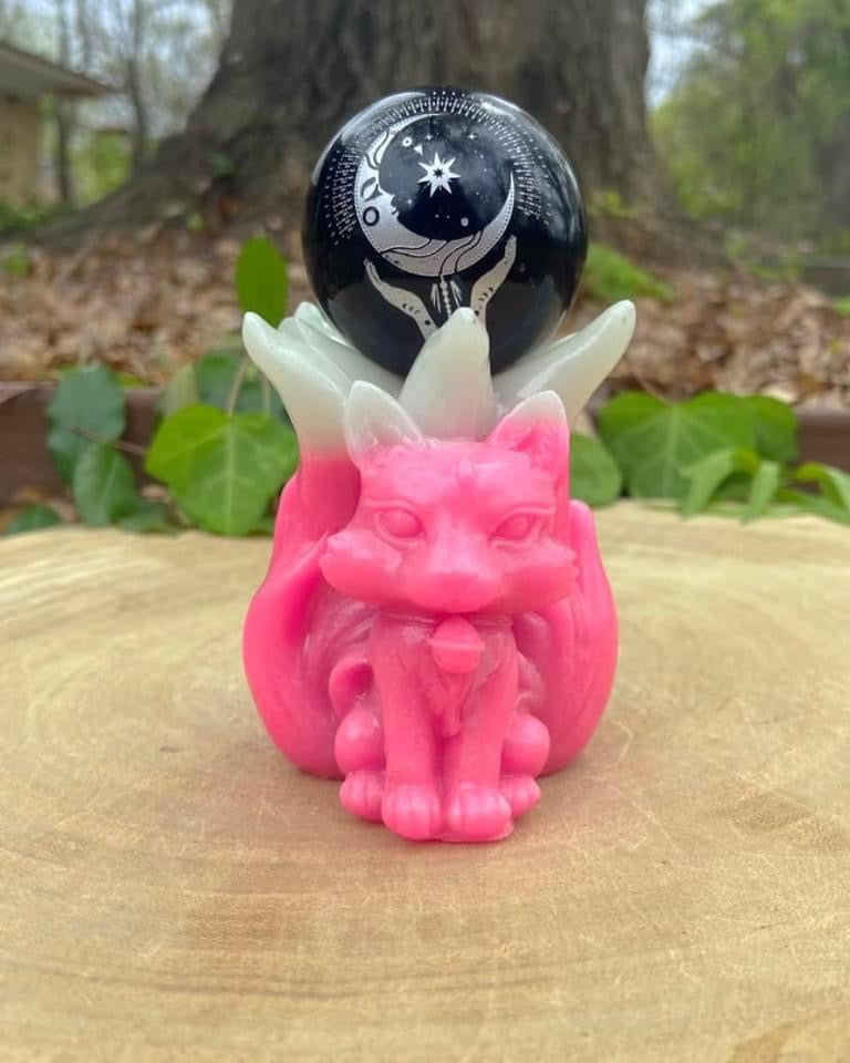 Glow Stone Fox Sphere Stand