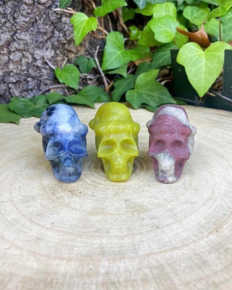 Jasper Santa Skulls