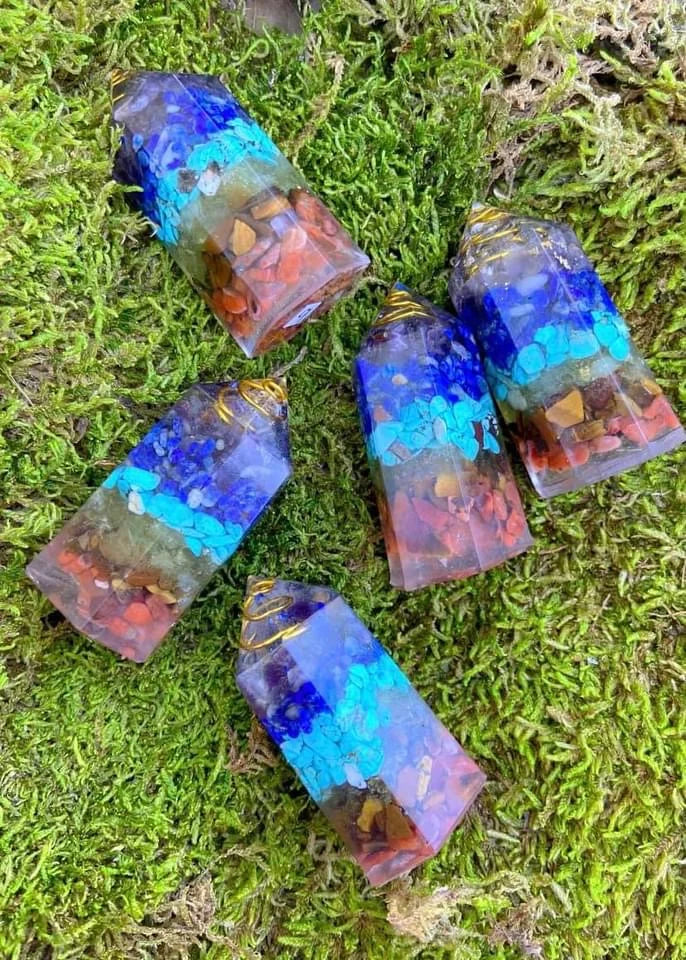 Seven Chakras Crystal Chip Resin Points