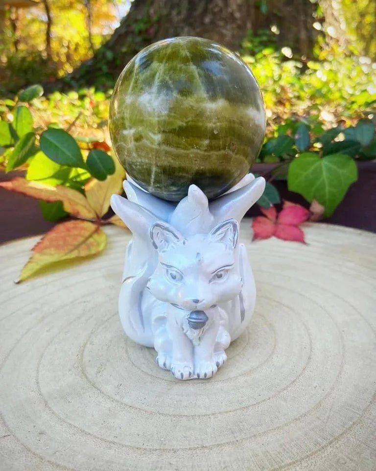 Fox Sphere Stand